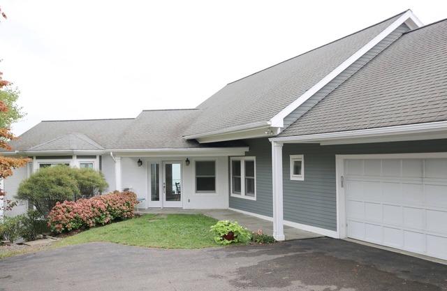 CHQ Lake House Unit B