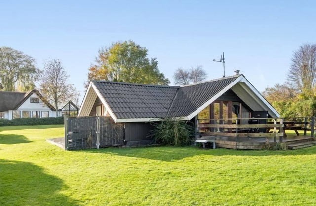 "Christa" - 200m from the sea by Interhome
