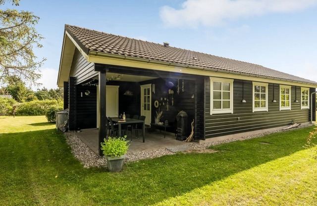 "Christina" - 300m to the inlet by Interhome