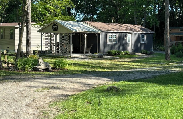 "Christine's Cabin" Great place to stay for wine trail events