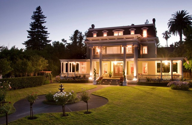 Churchill Manor B&B