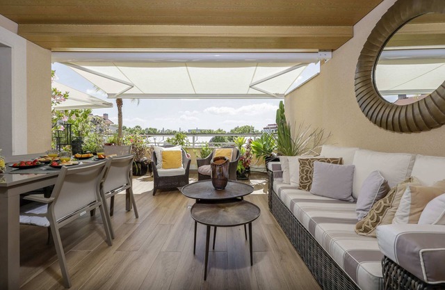 Luxus 2 BR w / Pool, 4 Personen - Zentrum von Cascais, große Nähe zum Strand