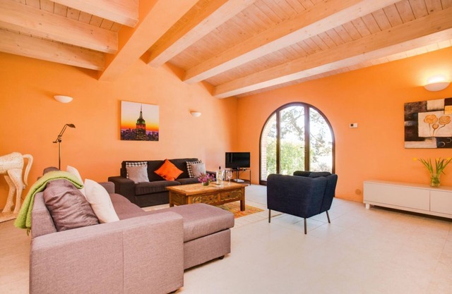 Cignella Villa Peach in Resort with pool