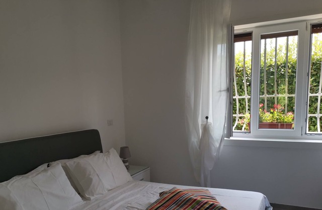 Cilento, 5 Betten in der Nähe des Meeres in einer Villa mit Garten