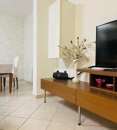 Cinecittà Apartment - Villa Emilia