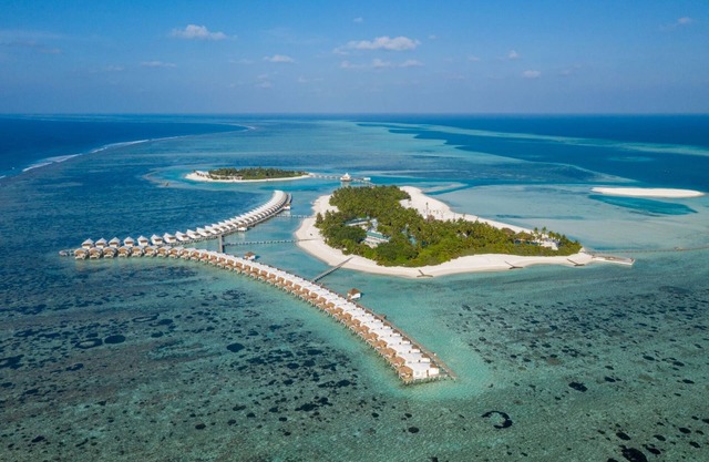 Cinnamon Hakuraa Huraa Maldives