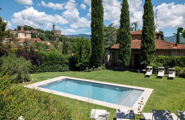 Cipressino Villa, Pool in der Nähe des historischen Zentrums
