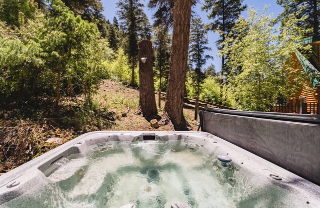 Circle Bar: Hübsche, rustikale 2 Schlafzimmer, 2 Badekabine mit Whirlpool im Upper Canyon!