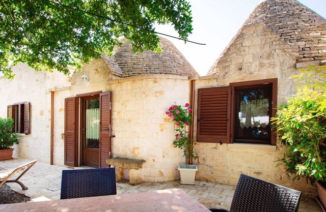 Cisternino-Trulli und Lamie: Hain im Valle d'Itria, Unterkunft 'La Quercia'