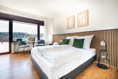 City Apartment mit Rheinblick by Moliho