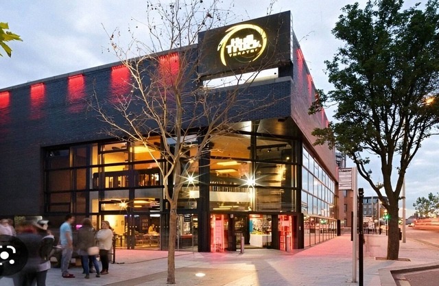 City Centre Duplex Sleeps 4 #H9