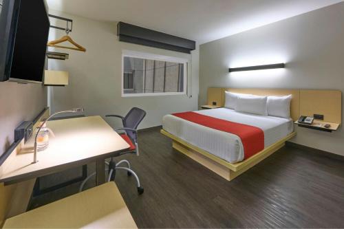 City Express by Marriott Ciudad de México La Villa