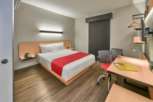 City Express by Marriott Celaya Galerias