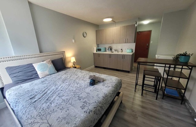 City Haven: Cozy Comfort in Calgary