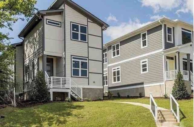 City View Luxury- near Downtown, Capital, NC State- w/King Suite