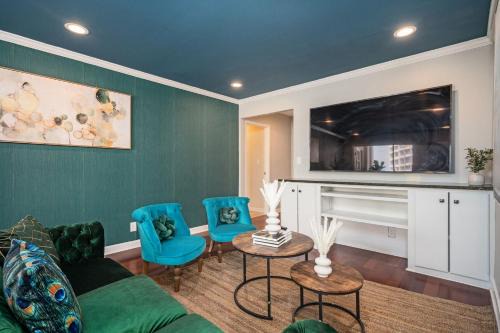 City View Newly Renovated 3 Beds with Free Parking LM