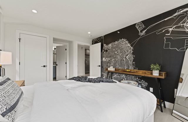 Easy Parking | 15 Min to Union Square | Stocked Kitchen