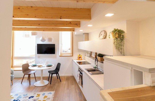 Civico 65-40 - One Bedroom Apartment, Sleeps 2