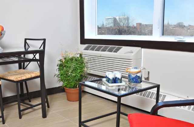 Cjour Apartments