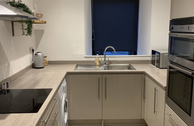 (CL) Large spacious central flat