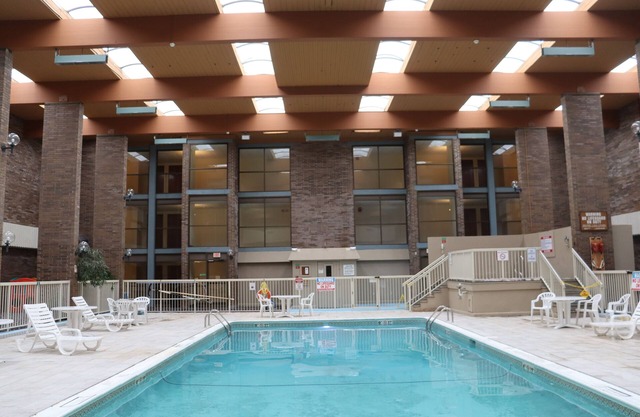 Clarion Hotel & Conference Center Lansing West