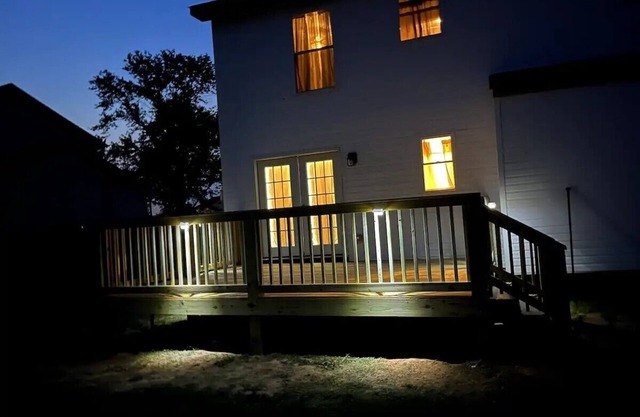 Clarksville retreat, 15-minute drive to Governor's Square Mall