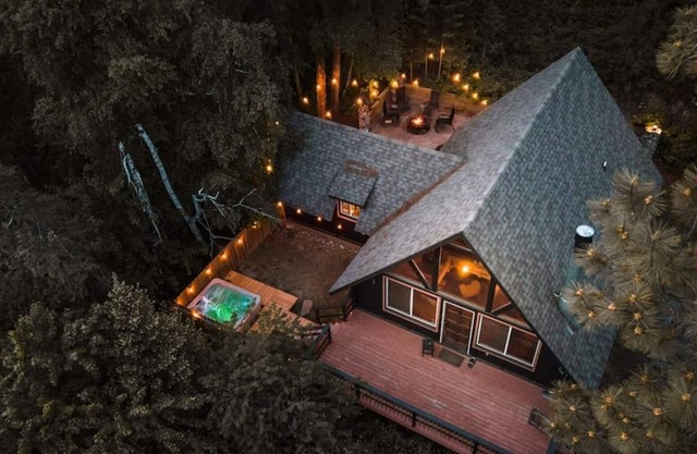Classic A-frame - Sleek Modern Interior
