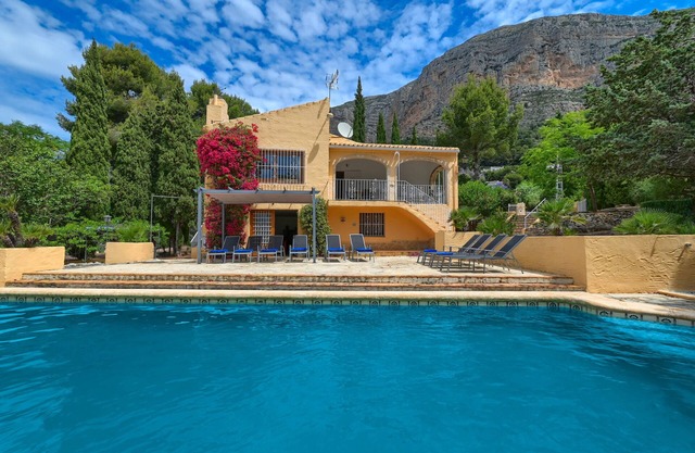 Klassisches und gemütliches Haus mit privatem Pool in Javea, Costa Blanca, Spanien für 6 Personen