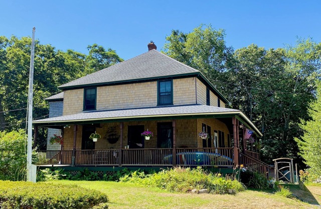 Classic Cape Cod Cottage