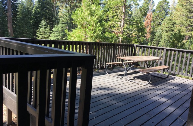 Classic Carnelian Bay Log In Lake Tahoe 4 Bedroom Cabin by RedAwning