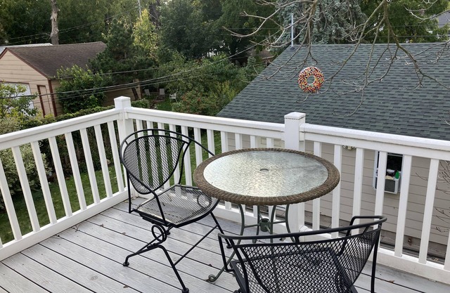 Classic Colonial Home near downtown