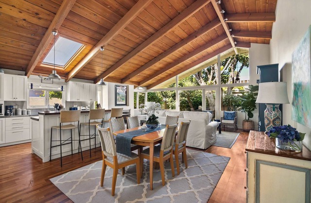 Classic Cottage in the Heart of La Jolla Shores