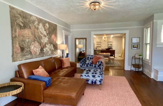 Classic craftsman centrally located close to downtown, VSU and SGMC
