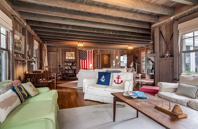 Classic Family Beach Cottage!