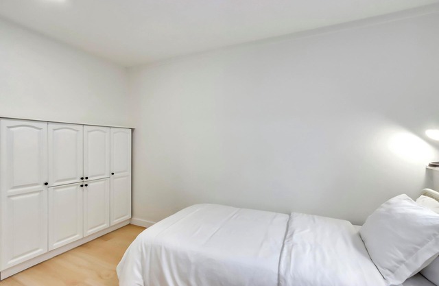 Classic King Size Guest Suite