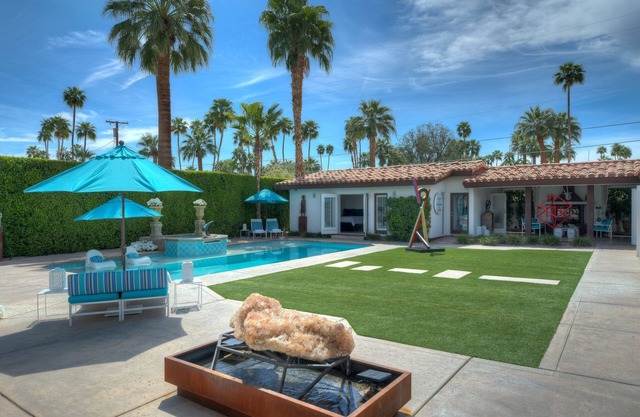 NAGELNEUES ANGEBOT - Gästehaus in exklusivem, privatem Mini-Anwesen in Süd-PS