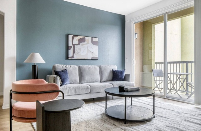 Classic Playa Del Rey 2BR w/ Pool, Jacuzzi & Gym, near LAX, by Blueground