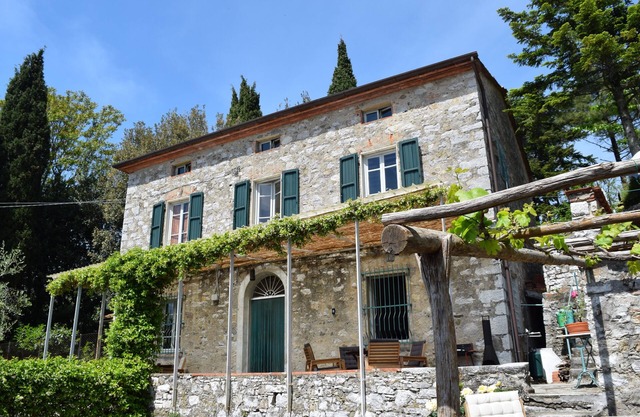 Klassisches Steinhaus mit Jacuzzi (Lucca, Deccio di Brancoli)