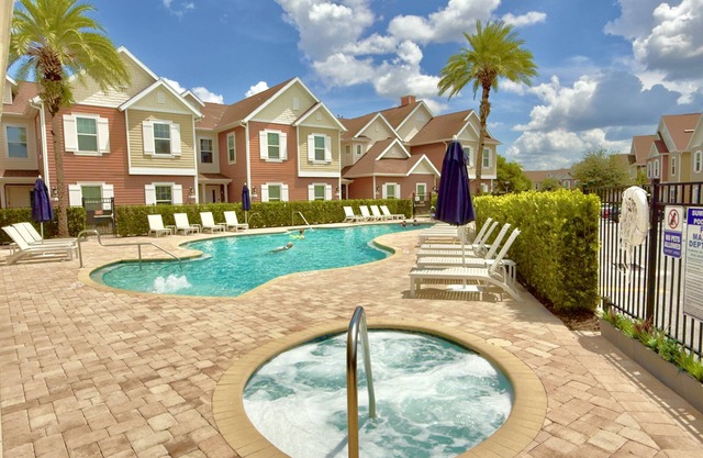 Classic-Style Townhome Near Disney with Beautiful Community Pool!