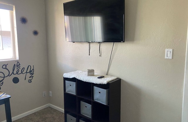 Classy 2 Bdrm delight in midtown Phoenix, AZ