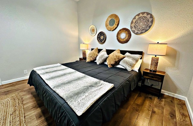 Classy 2BR/1.5BA Downtown Sacramento