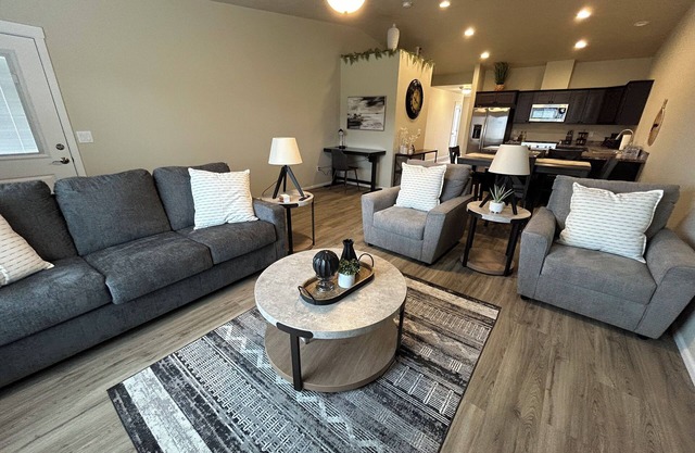 Classy and Cozy Brand New Townhouse!