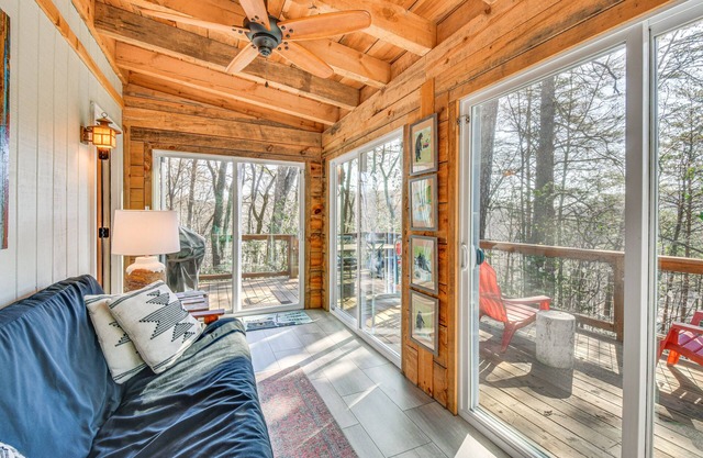 Classy Clayton Home w/ Views < 1 Mi to Downtown!
