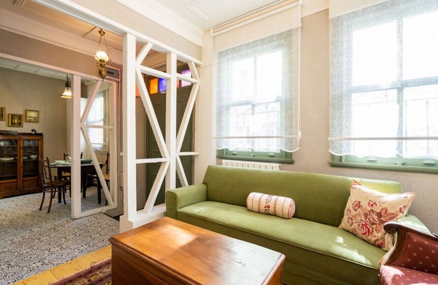 Classy Duplex Apartment w Balcony Near Golden Horn