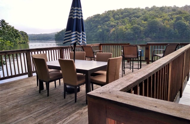 Claytor Lake Hideaway