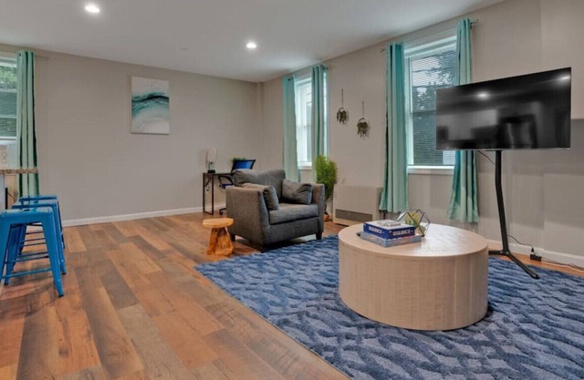 Clean 1BD | Quiet | Long Term Friendly