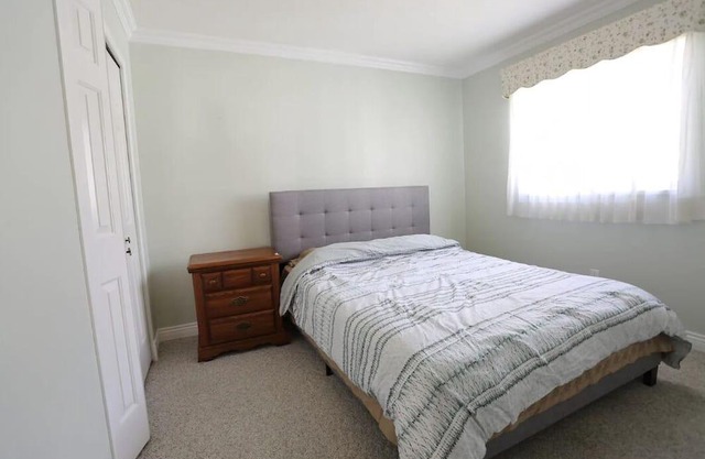 Clean and Comfy 3BR House in Prestigious Sunshine Hills