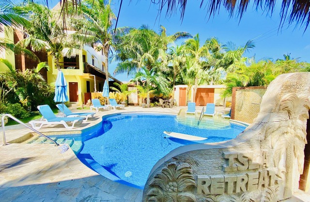Villa Nr. 5 - Ein brandneues, gehobenes Studio in einer tropischen Oase. In der Nähe von Strand und Stadt!