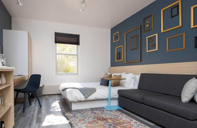 Clean, Charming & Cozy Sanctuary in Highlands