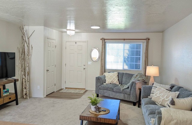 Clean, Classy home in quiet neighborhood